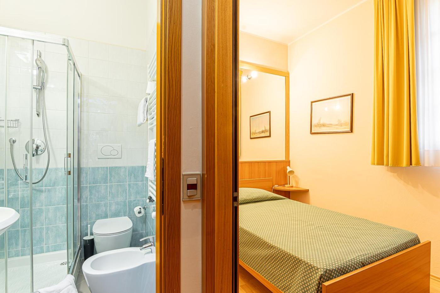 Hotel Zio Имола Екстериор снимка