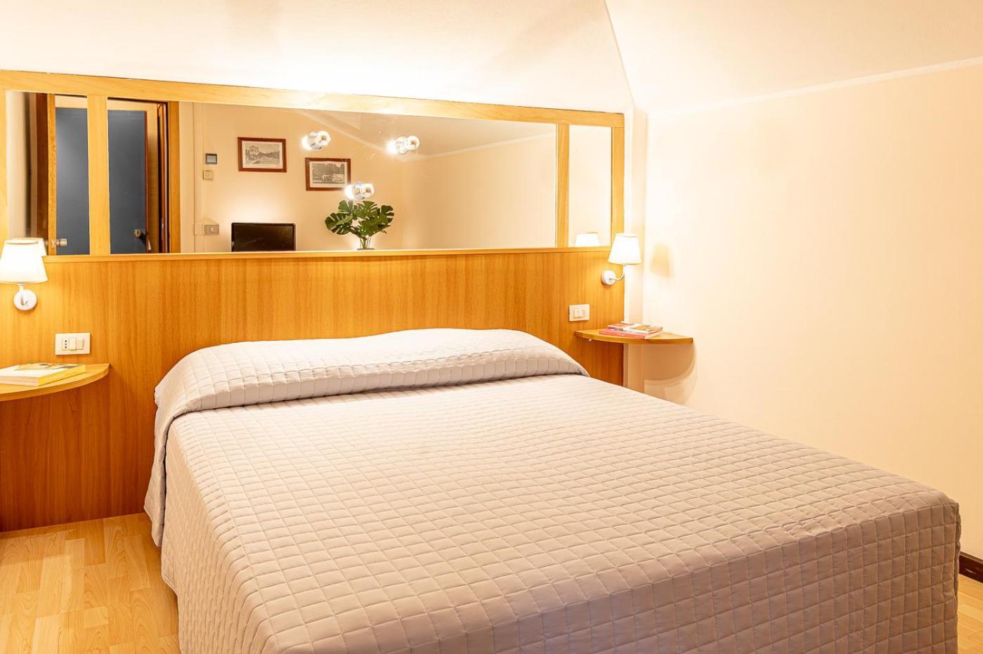 Hotel Zio Имола Екстериор снимка